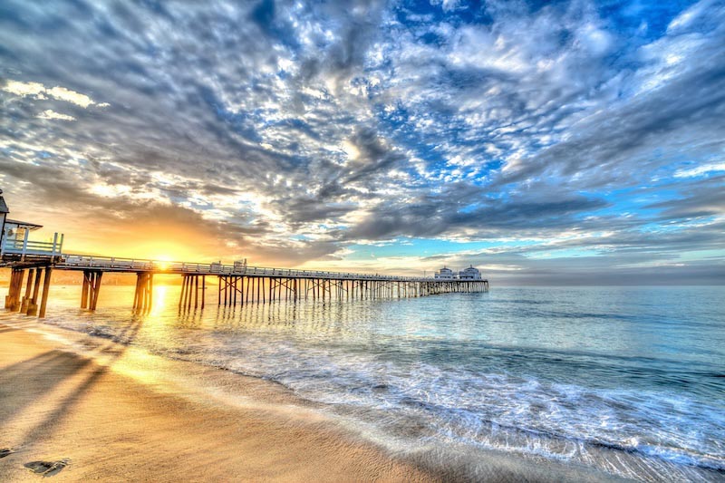 Scaffold wallpaper mural